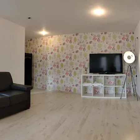 Apartment Apartament De Lux 90 Mp *